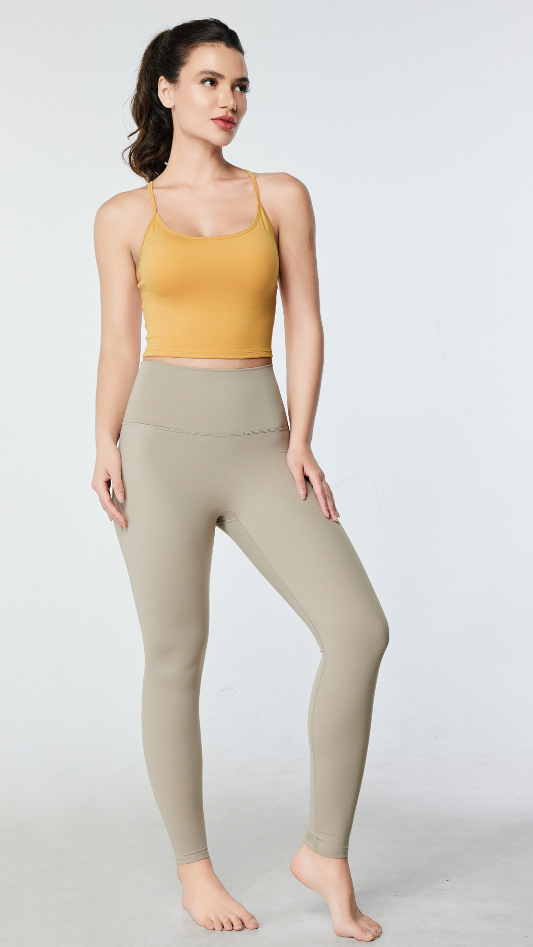 Essential Yoga Leggings with Back Pocket - Multiple Colors