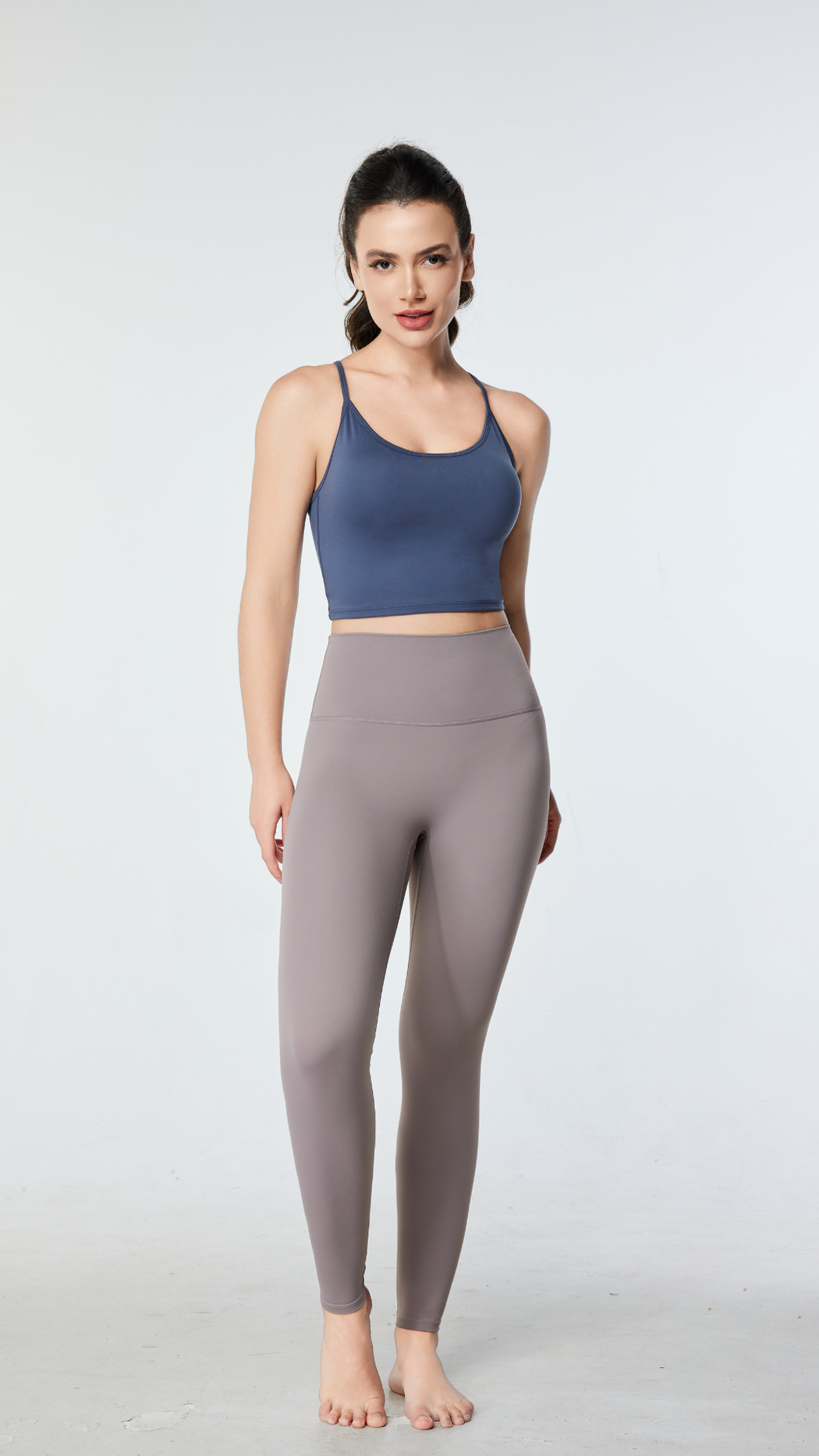 Essential Yoga Leggings with Back Pocket - Multiple Colors